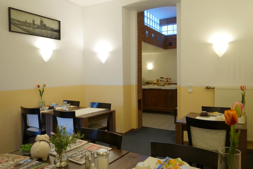 Pension Am Helenenwall Cologne Extérieur photo